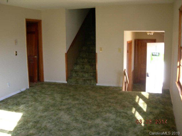 101 Bond Street Marion, NC 28752 - Photo 6 of 12