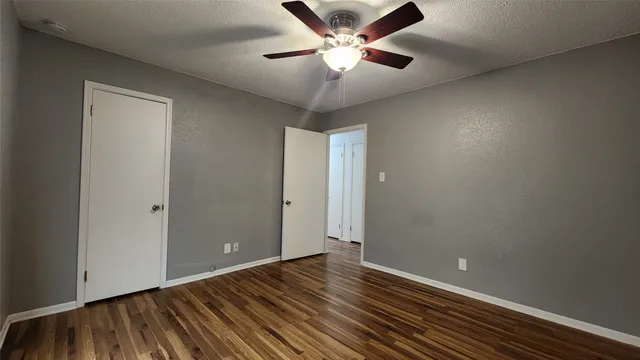 $1,750 | 223 Sycamore Drive, Highlands, TX 77562