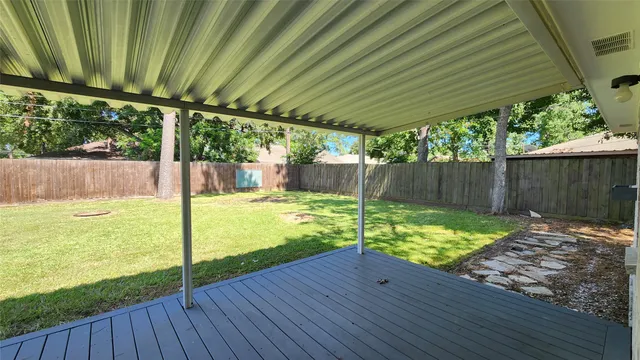 $1,750 | 223 Sycamore Drive, Highlands, TX 77562