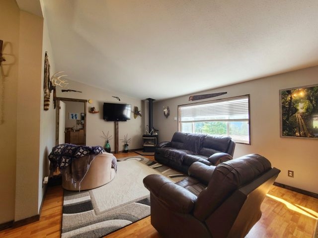 34616 North Madison Road Elk, WA 99009 - Photo 3 of 32