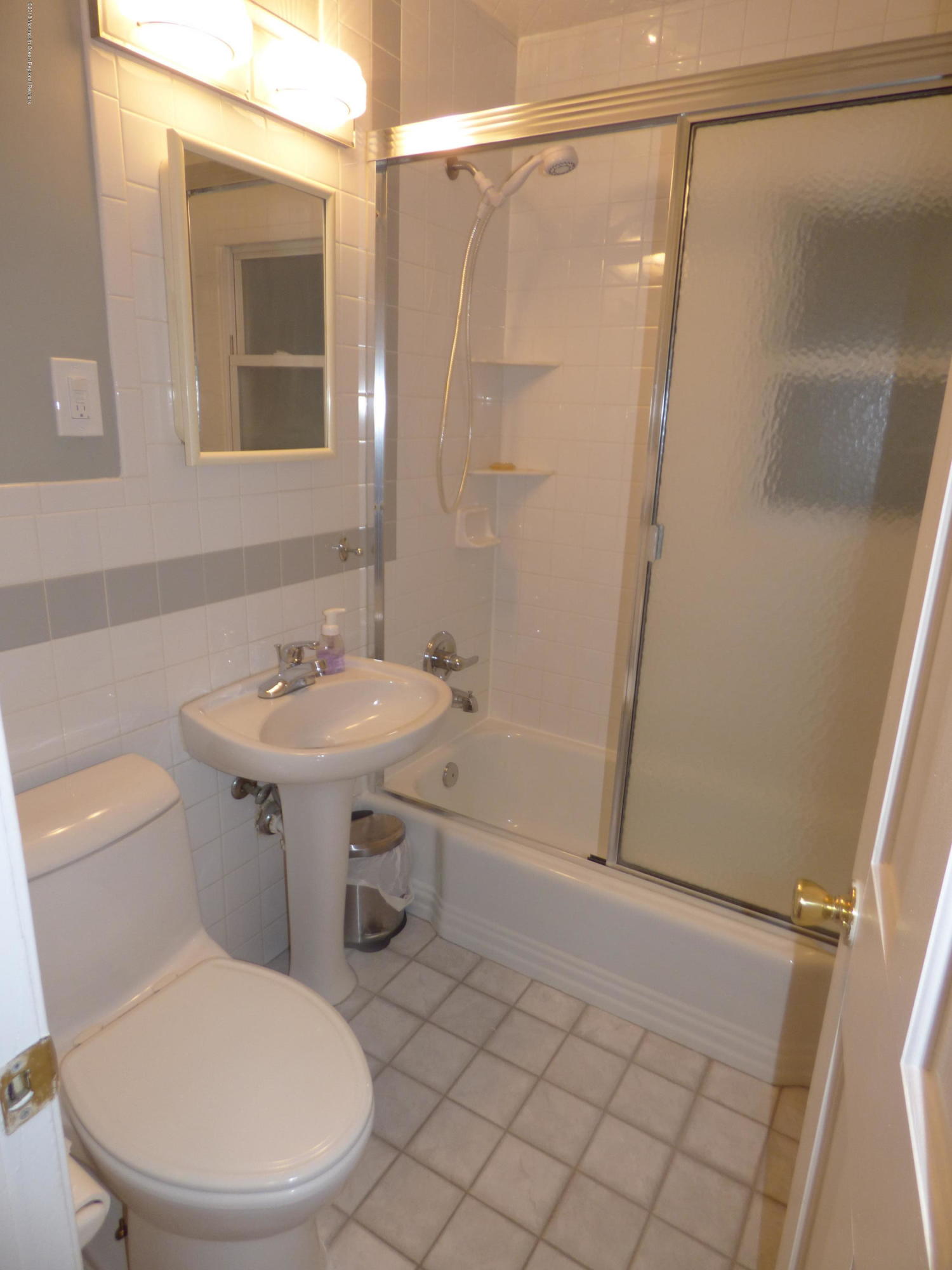 417 Moore Road Neptune Township, NJ 07753 - Photo 11 of 38 P1030955