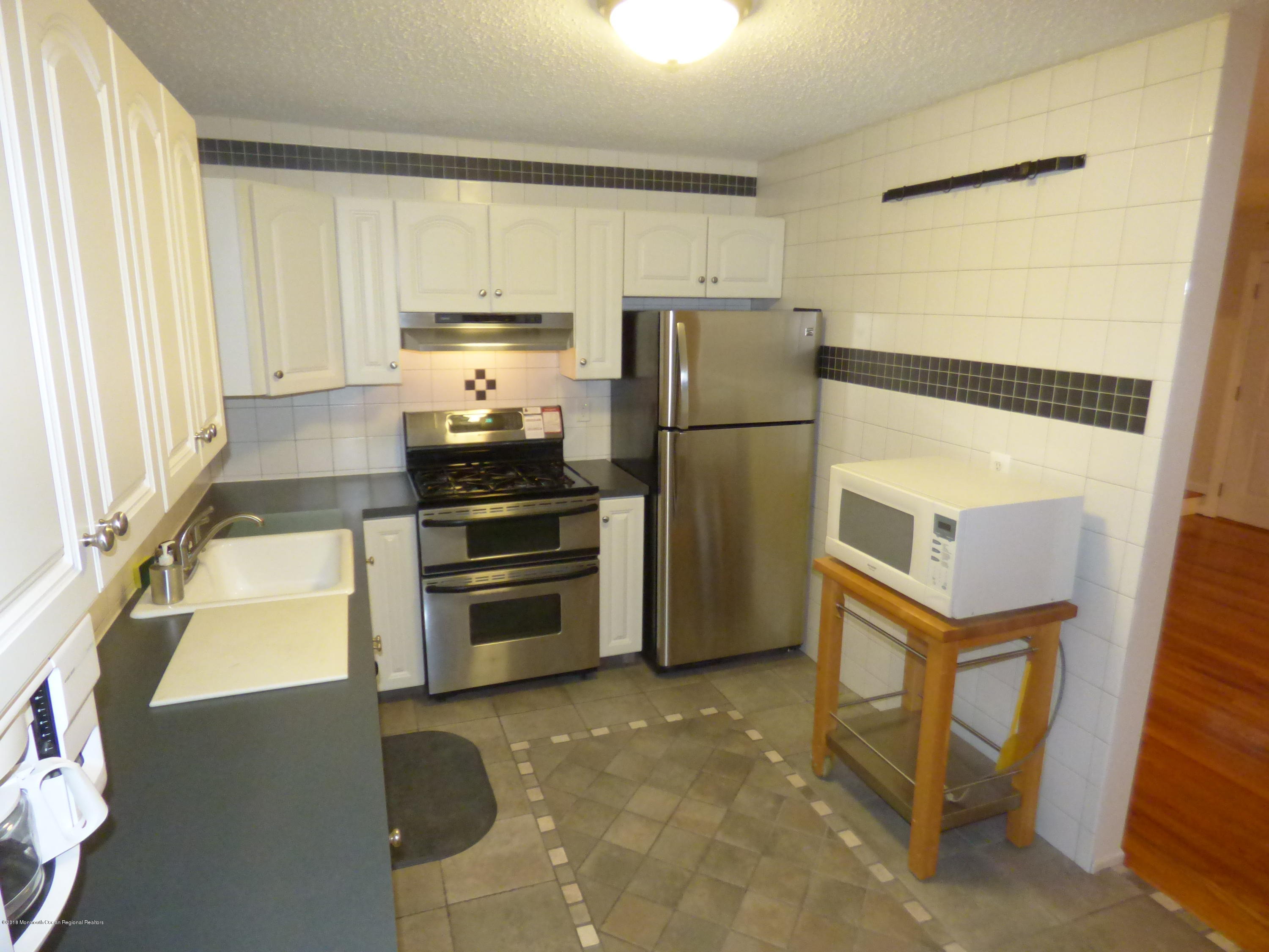 417 Moore Road Neptune Township, NJ 07753 - Photo 7 of 38 P1030949