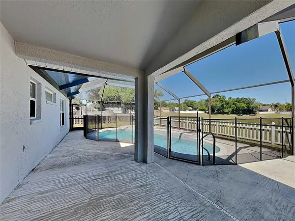 $2,639 | Undisclosed Address, Lutz, FL 33559