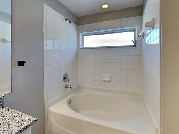 $2,639 | Undisclosed Address, Lutz, FL 33559