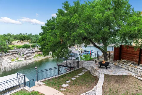 $875,000 | 22514 Felicia Drive, Spicewood, TX 78669