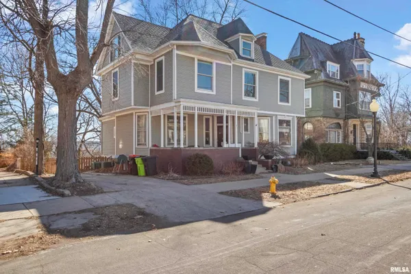 $349,900 | 528 West High Street, Peoria, IL 61606