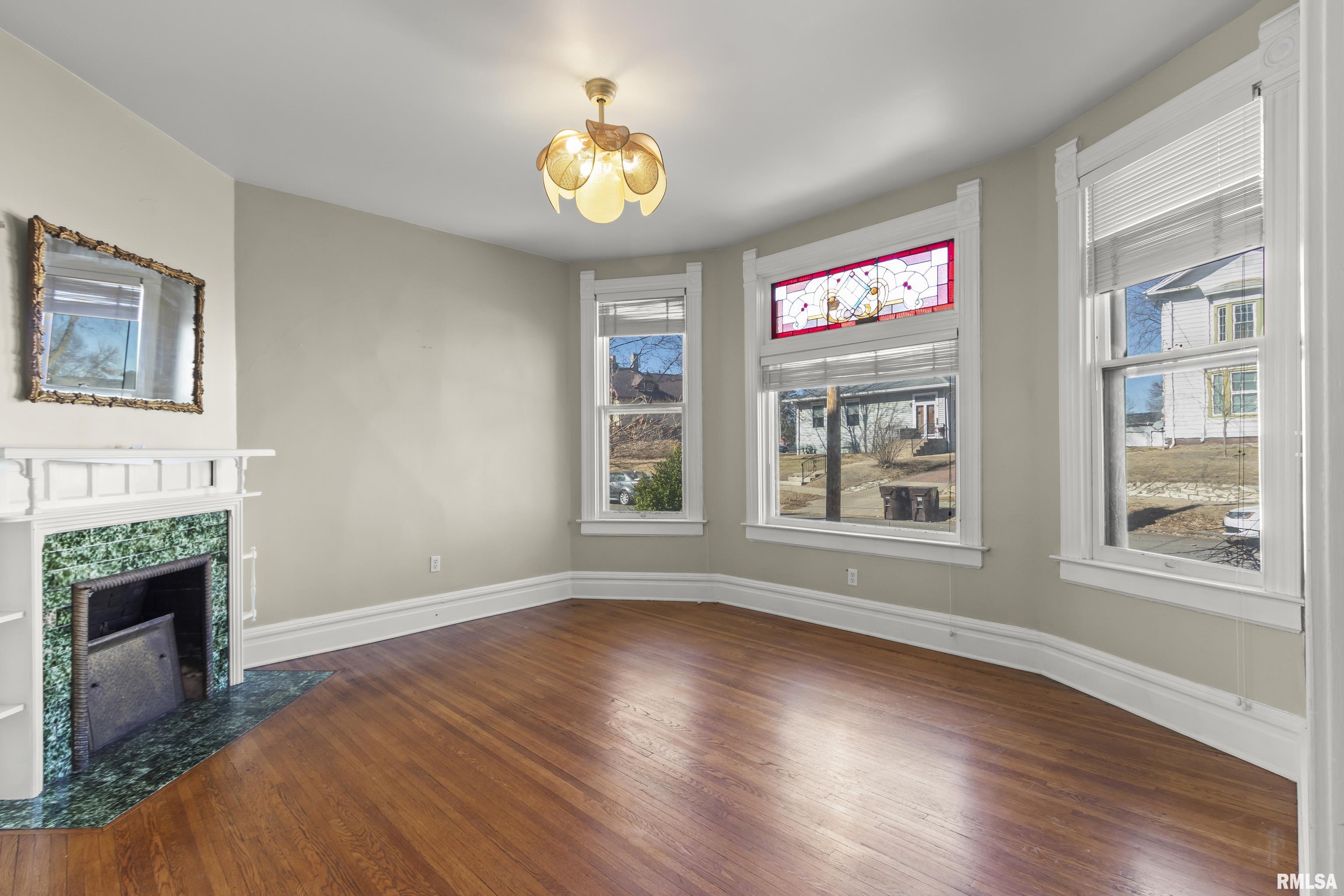 528 West High Street Peoria, IL 61606 - Photo 11 of 54