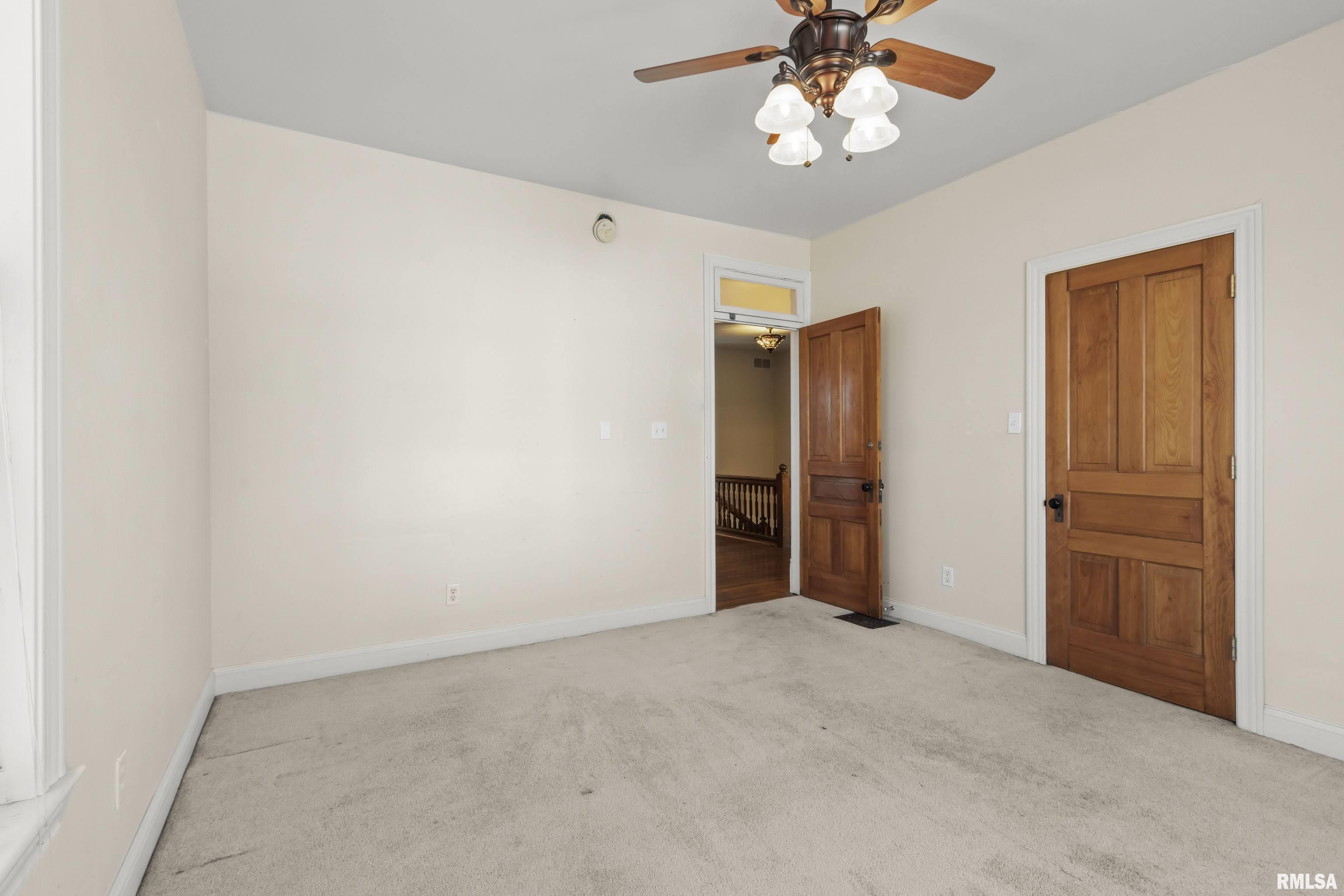 528 West High Street Peoria, IL 61606 - Photo 29 of 54