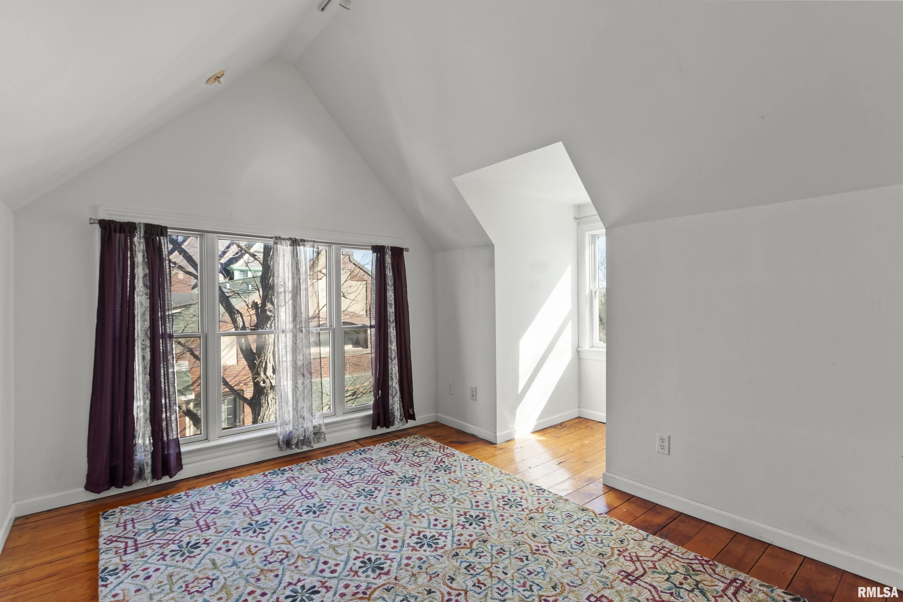 528 West High Street Peoria, IL 61606 - Photo 38 of 54