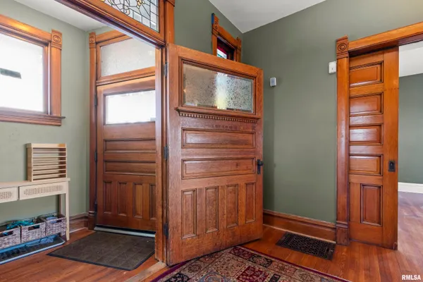 $349,900 | 528 West High Street, Peoria, IL 61606