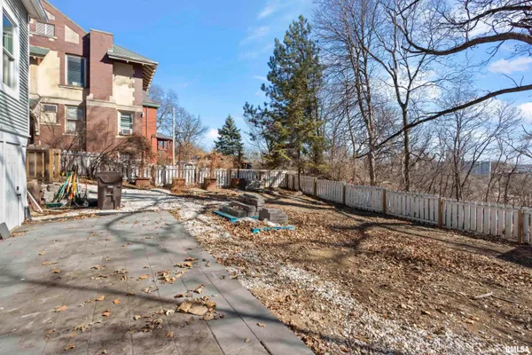 $349,900 | 528 West High Street, Peoria, IL 61606