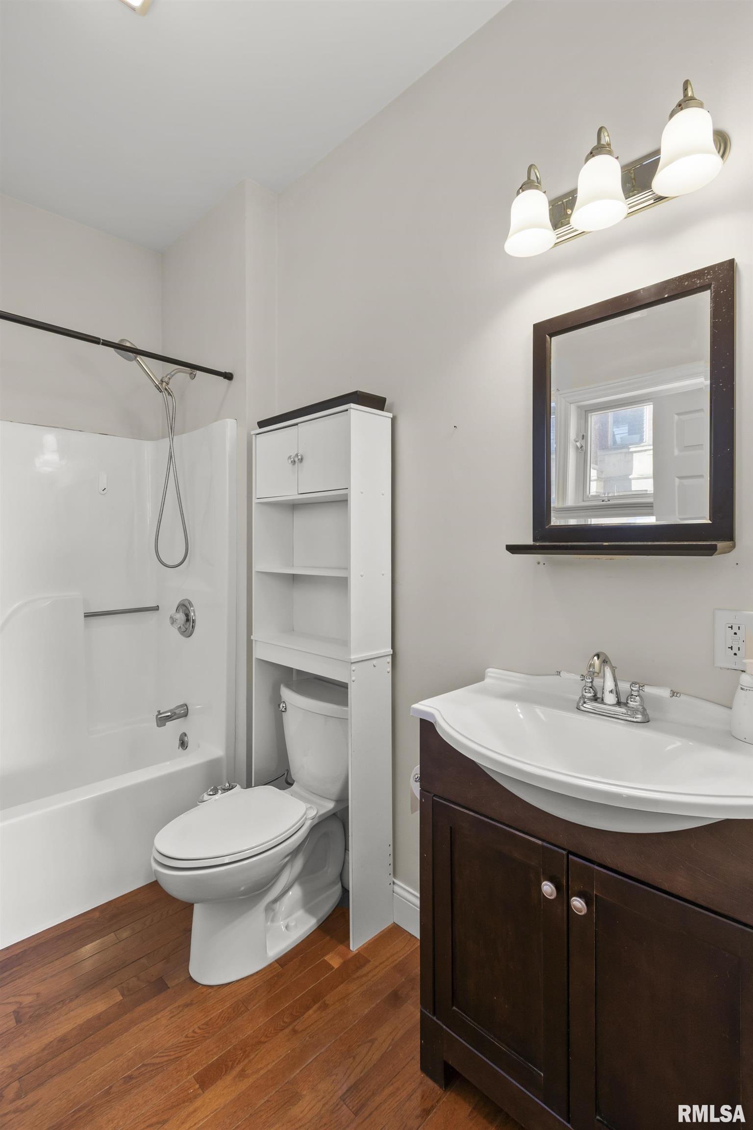 528 West High Street Peoria, IL 61606 - Photo 10 of 54