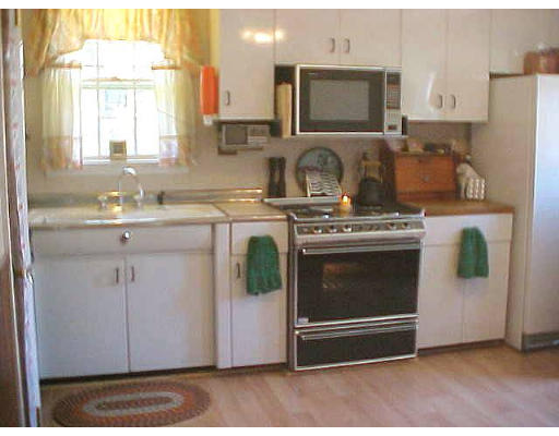 22 Anthony Road North Reading, MA 01864 - Photo 4 of 8 Gallery Image 4