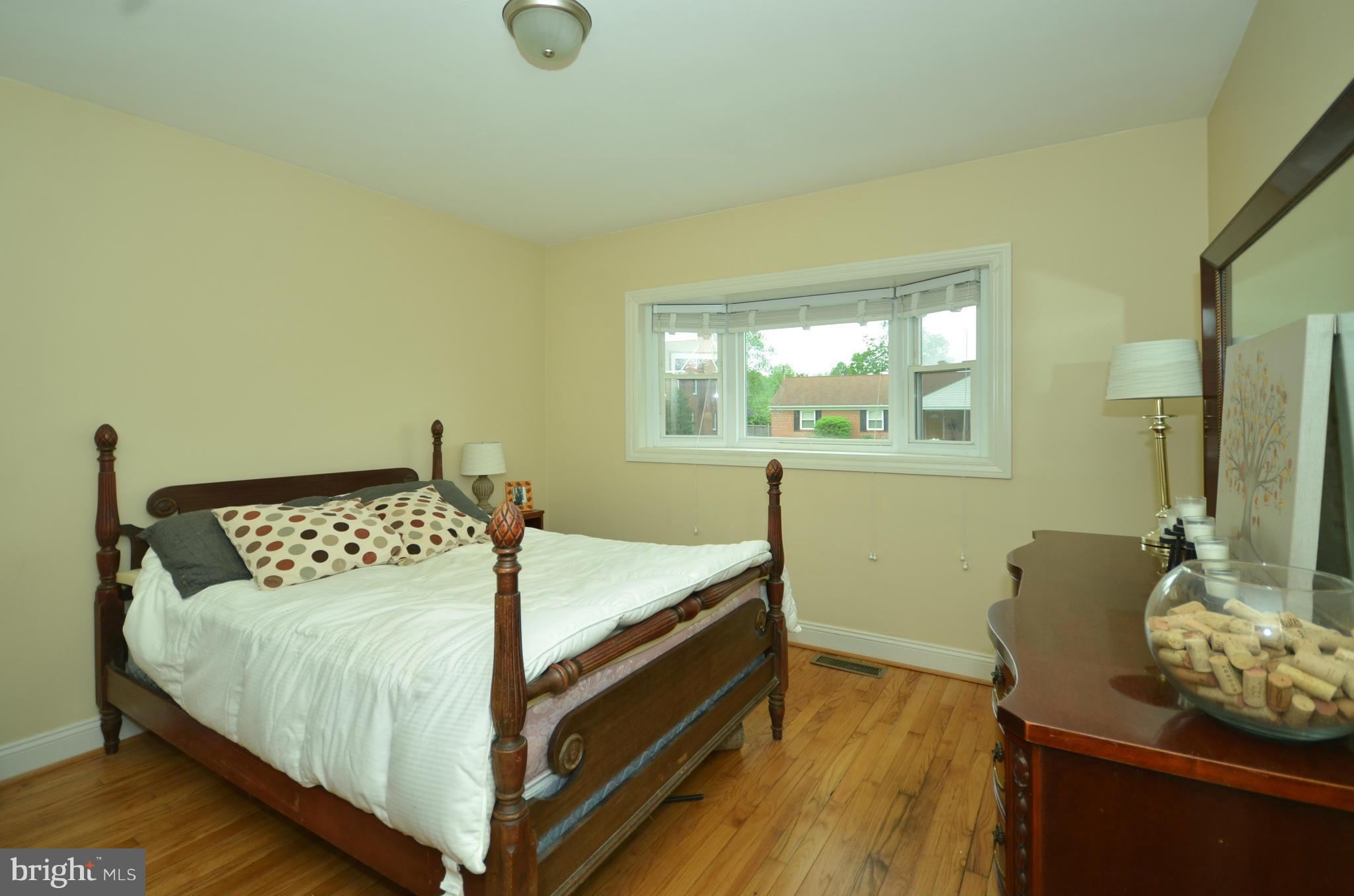 4 Gorsuch Road Lutherville-Timonium, MD 21093 - Photo 12 of 24 BEDROOM
