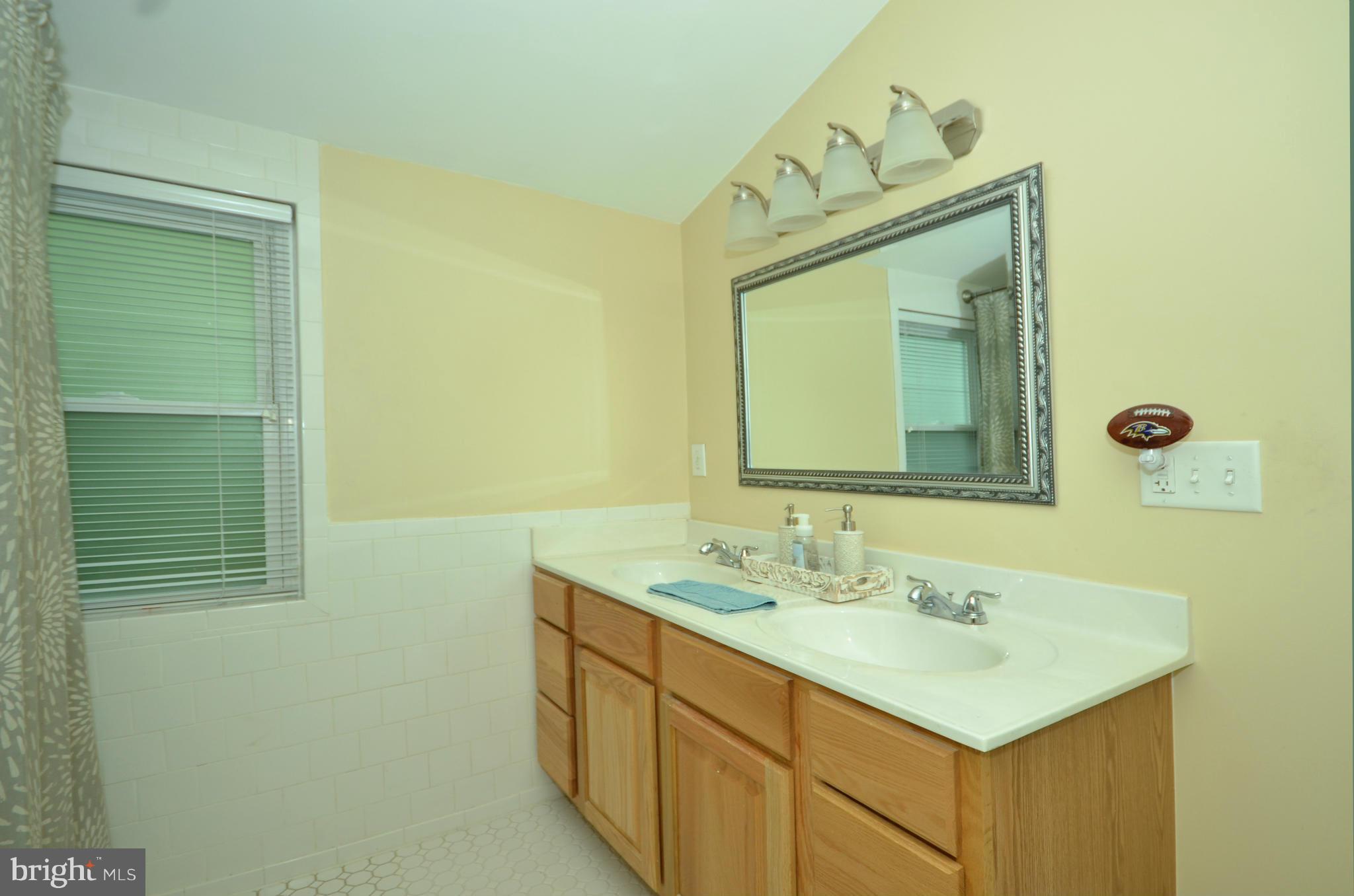 4 Gorsuch Road Lutherville-Timonium, MD 21093 - Photo 20 of 24 BATHROOM