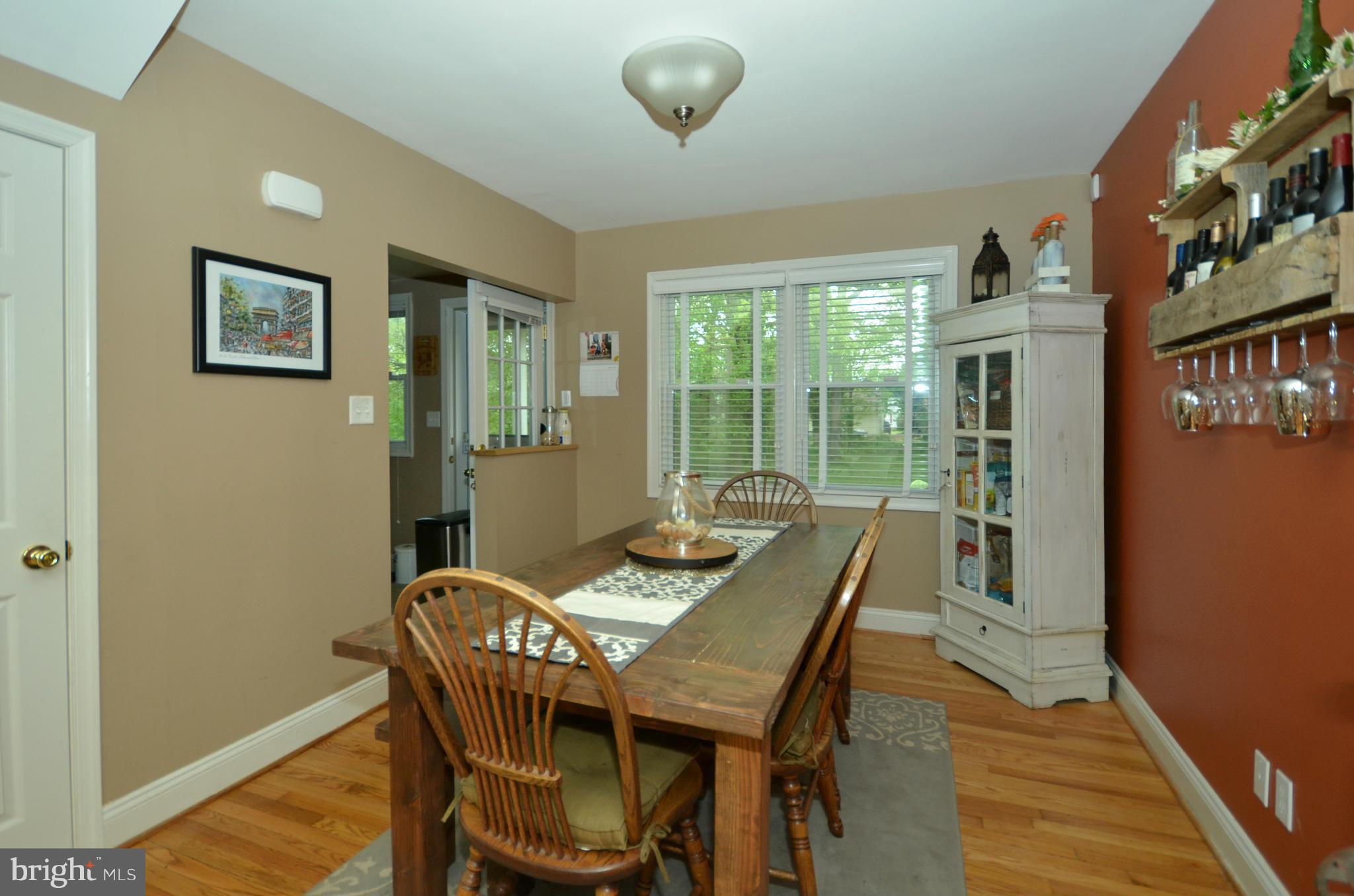 4 Gorsuch Road Lutherville-Timonium, MD 21093 - Photo 8 of 24 DINING ROOM