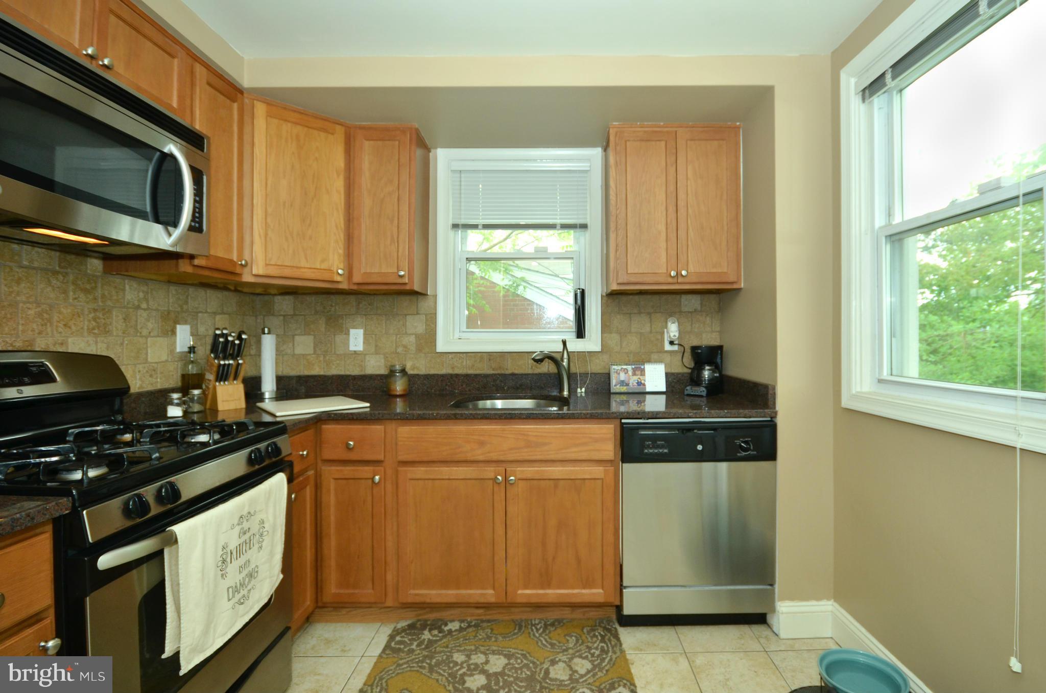 4 Gorsuch Road Lutherville-Timonium, MD 21093 - Photo 10 of 24 KITCHEN