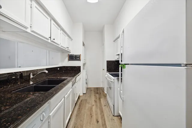 $1,400 | 2425 Augusta Drive, Unit 7, Houston, TX 77057