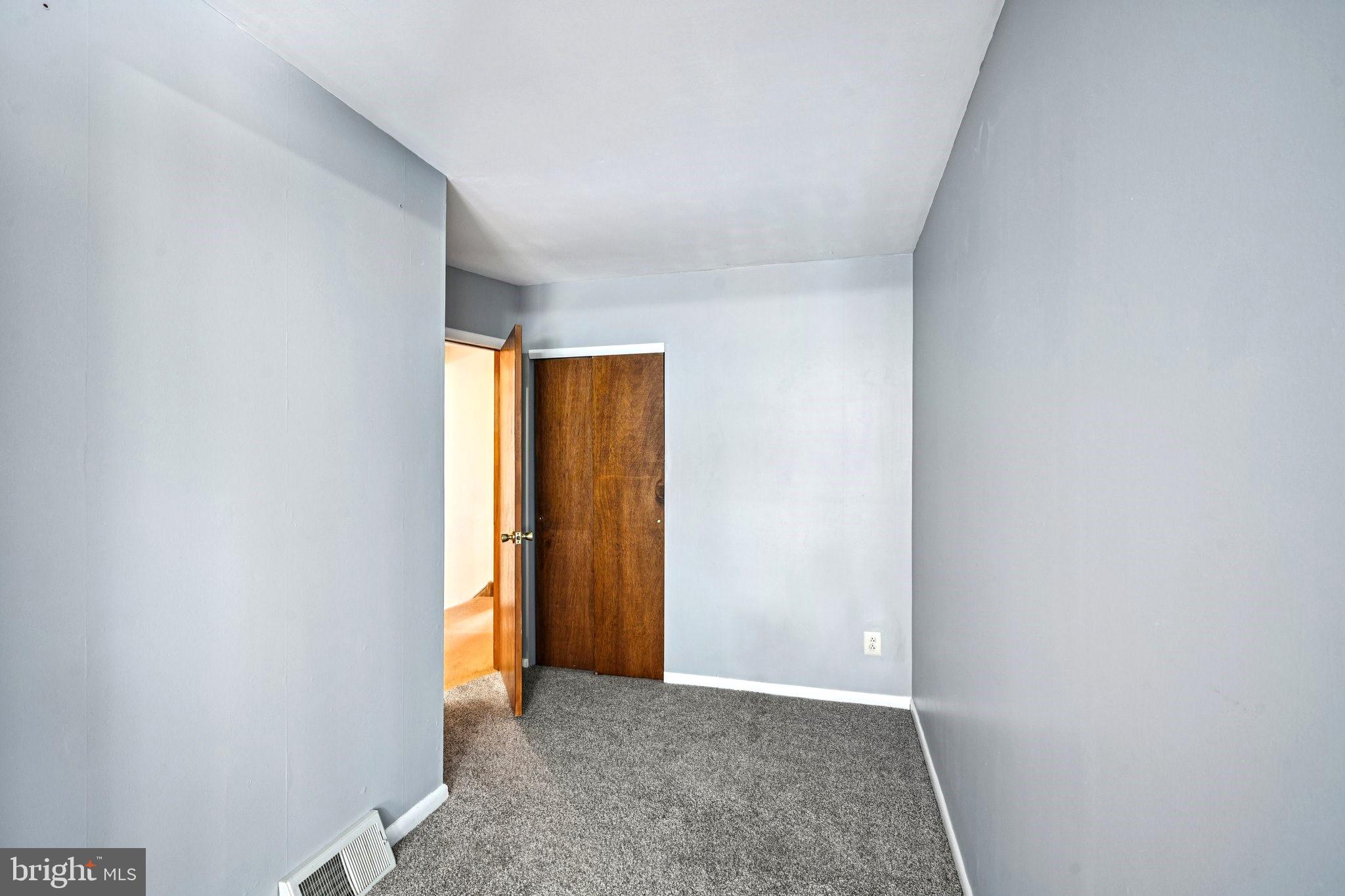 2 Blue Ridge Road Plymouth Meeting, PA 19462 - Photo 28 of 49 Primary Sitting area with closet