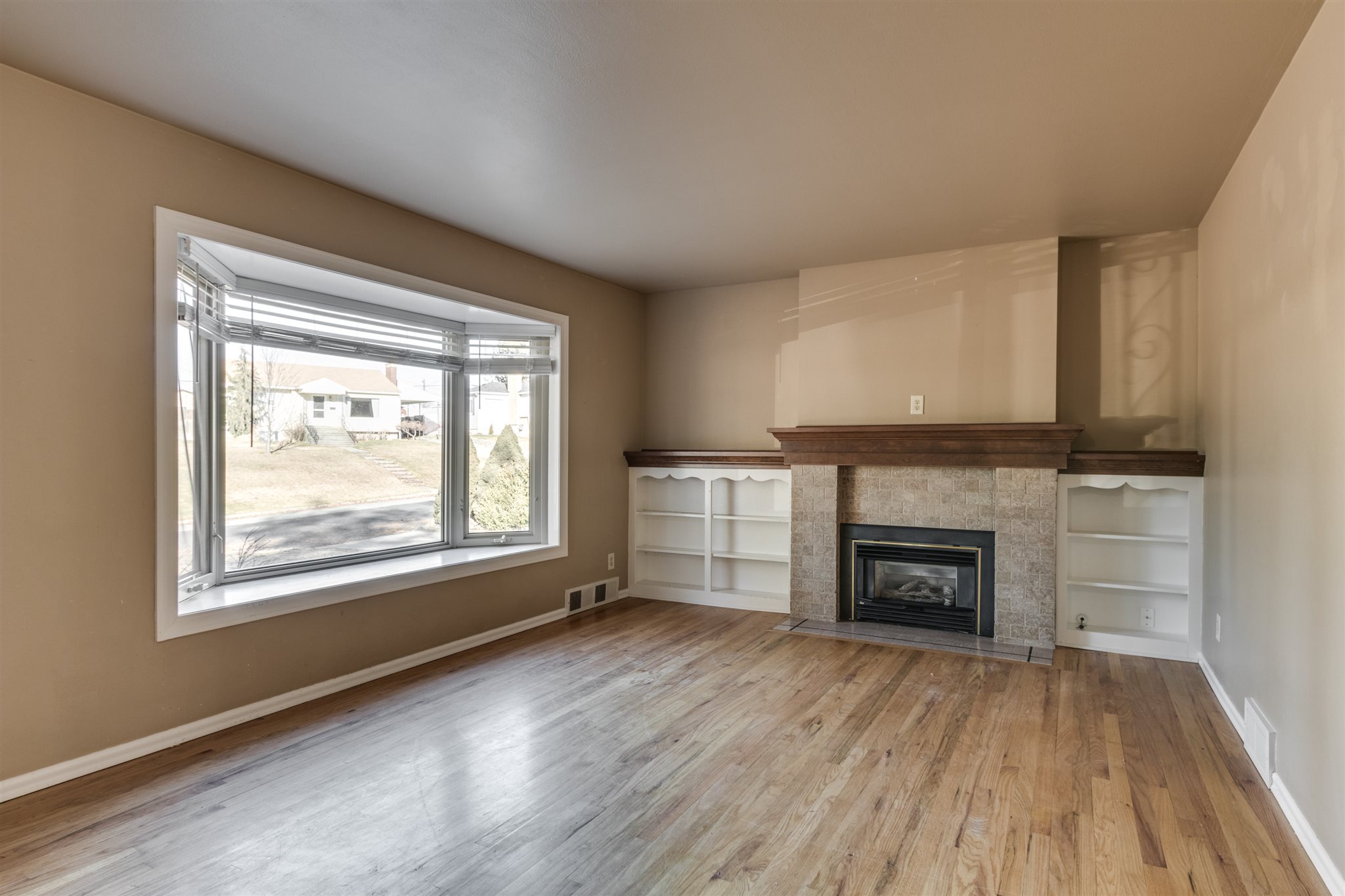 5324 North Fairmount Place Spokane, WA 99205 - Photo 2 of 26