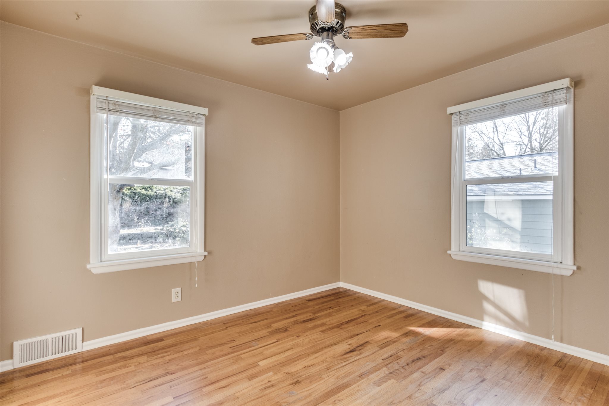 5324 North Fairmount Place Spokane, WA 99205 - Photo 12 of 26
