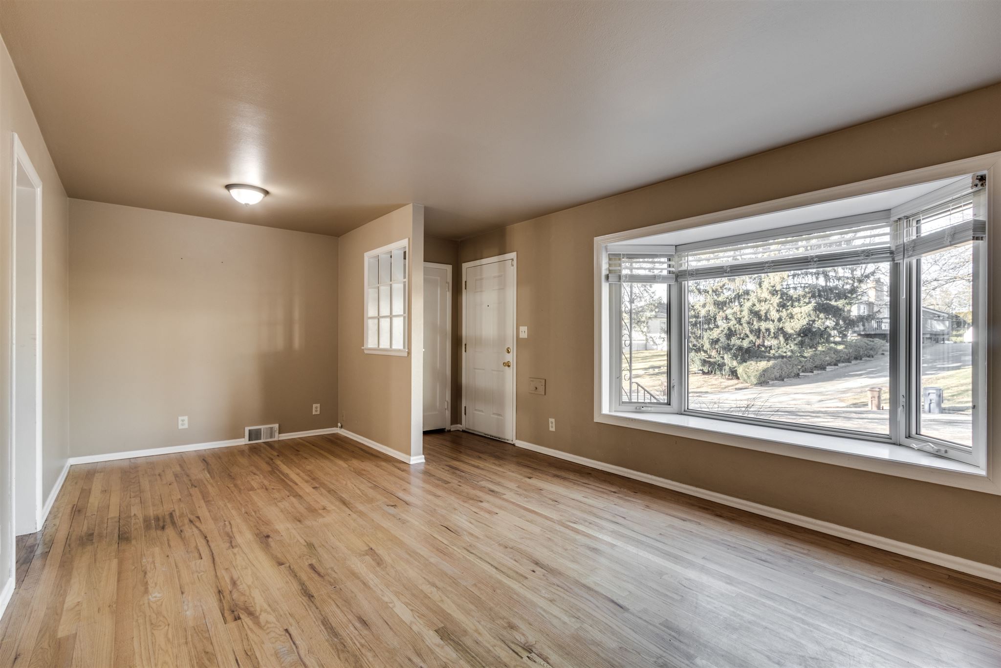 5324 North Fairmount Place Spokane, WA 99205 - Photo 4 of 26