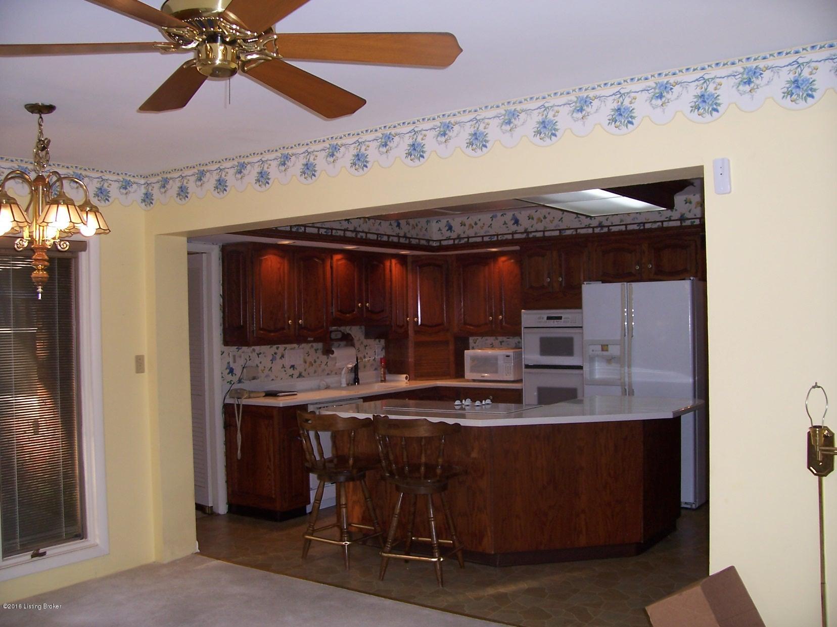 6413 Hollow Tree Road Louisville, KY 40228 - Photo 6 of 12 Hollow Tree Rd 004