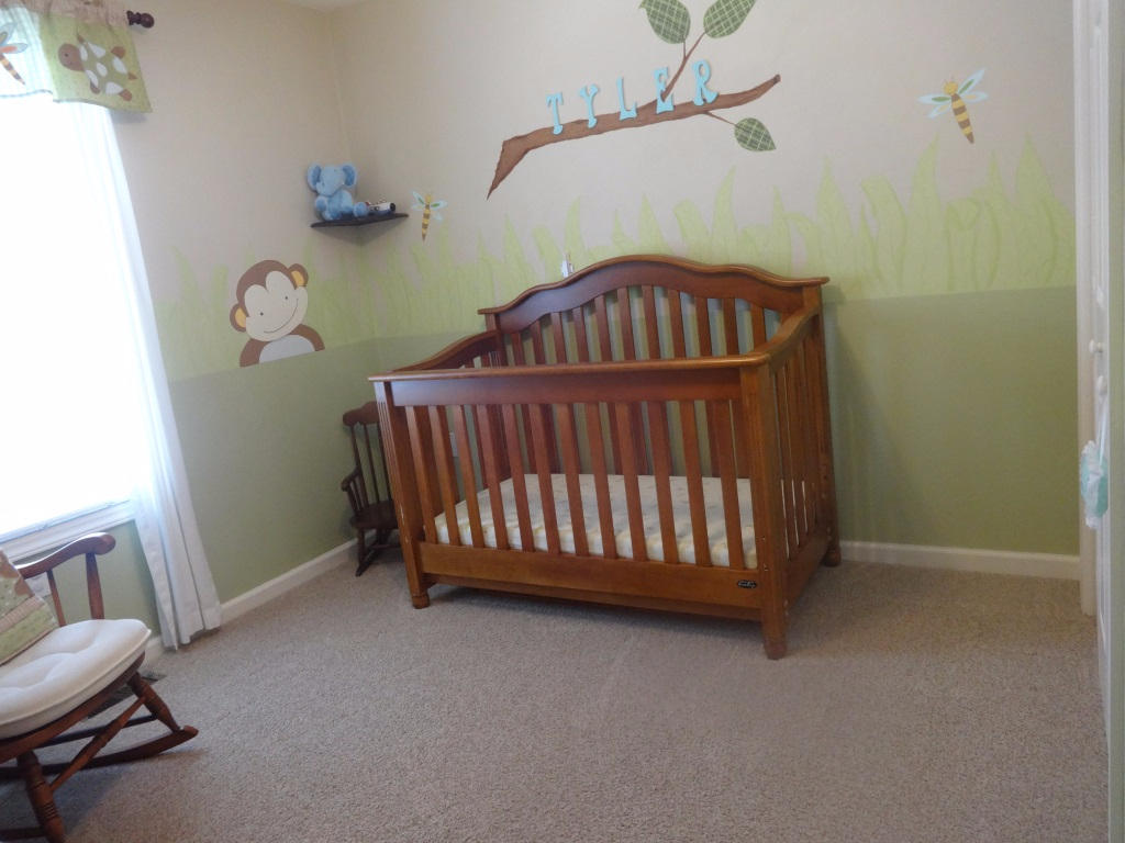 1732 Meadows Road Vinton, VA 24179 - Photo 4 of 32 a bedroom with a bed and a window