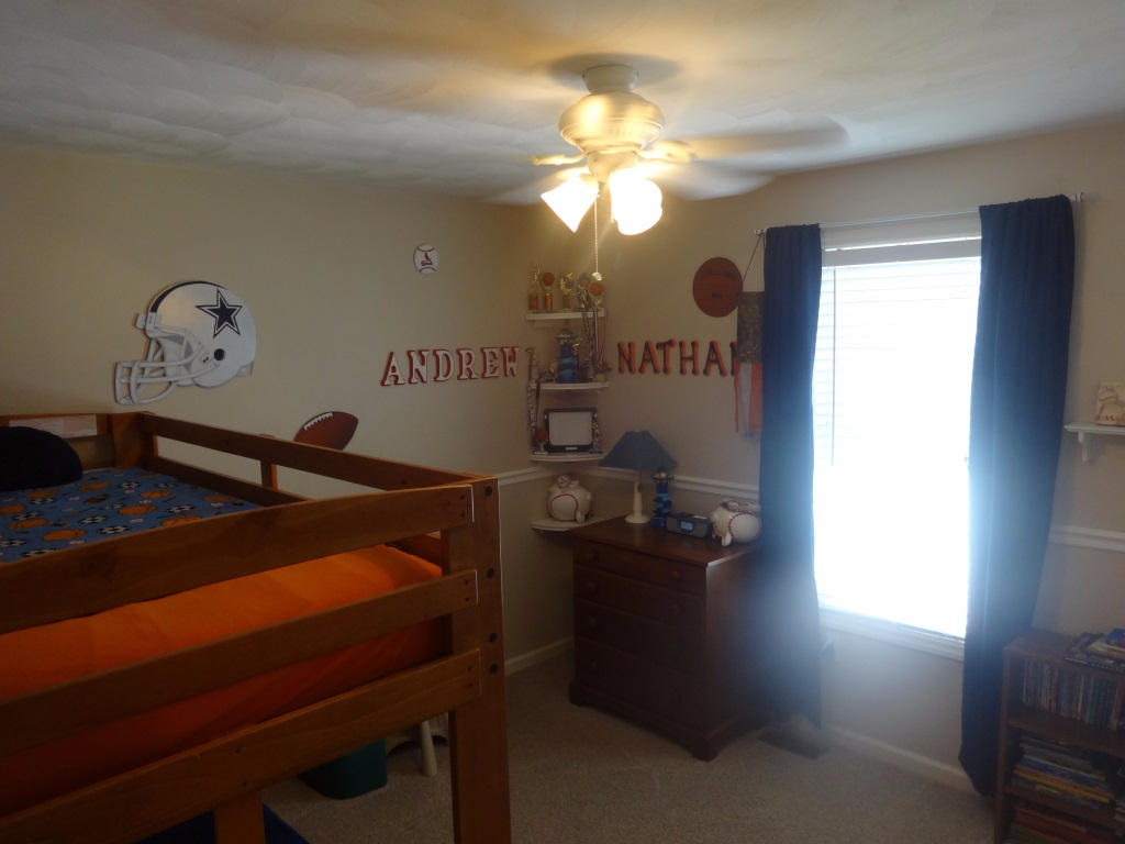 1732 Meadows Road Vinton, VA 24179 - Photo 6 of 32 a view of a hallway with entryway