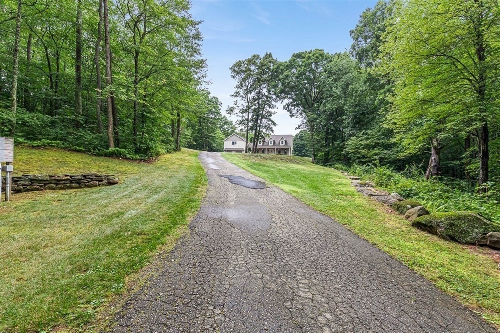 730 Scott Road Oakham, MA 01068 - Photo 4 of 42 Gallery Image 4