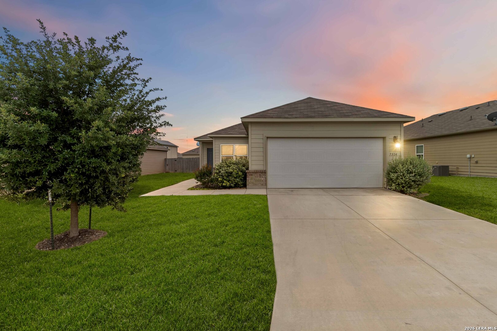 7314 Marina Del Rey Converse, TX 78109 - Photo 3 of 28 Gallery Image 3