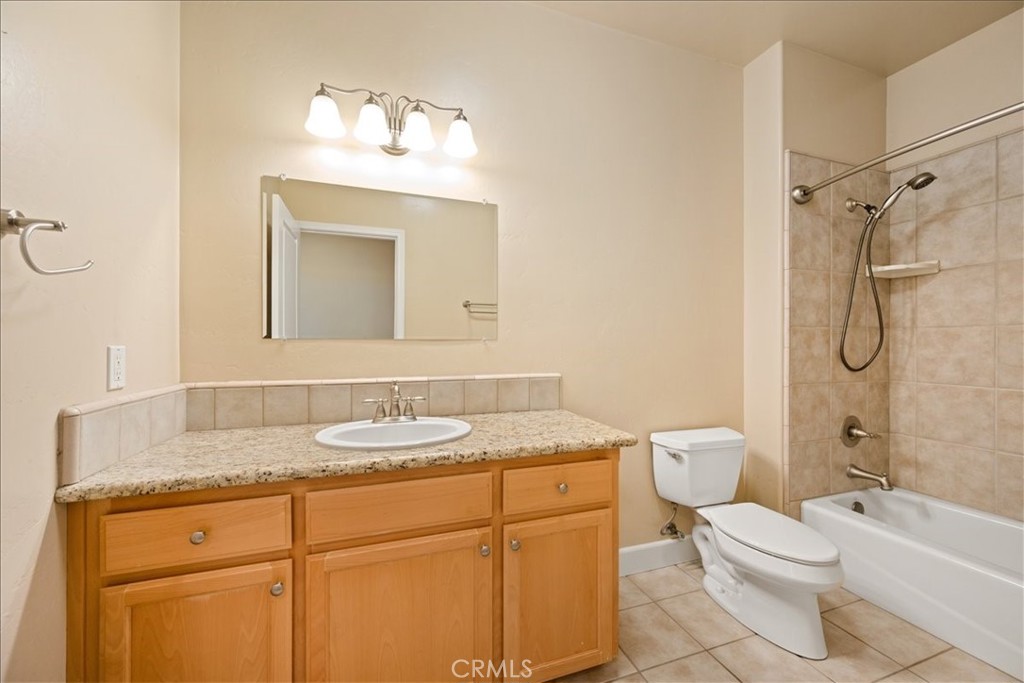 595 Red Cloud Road Paso Robles, CA 93446 - Photo 12 of 51 Secondary Bathroom