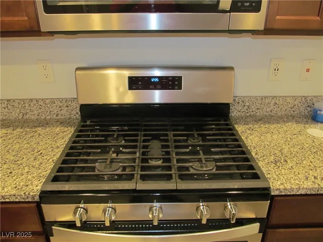 $2,250 | 5730 Casa Branca Street, Las Vegas, NV 89148