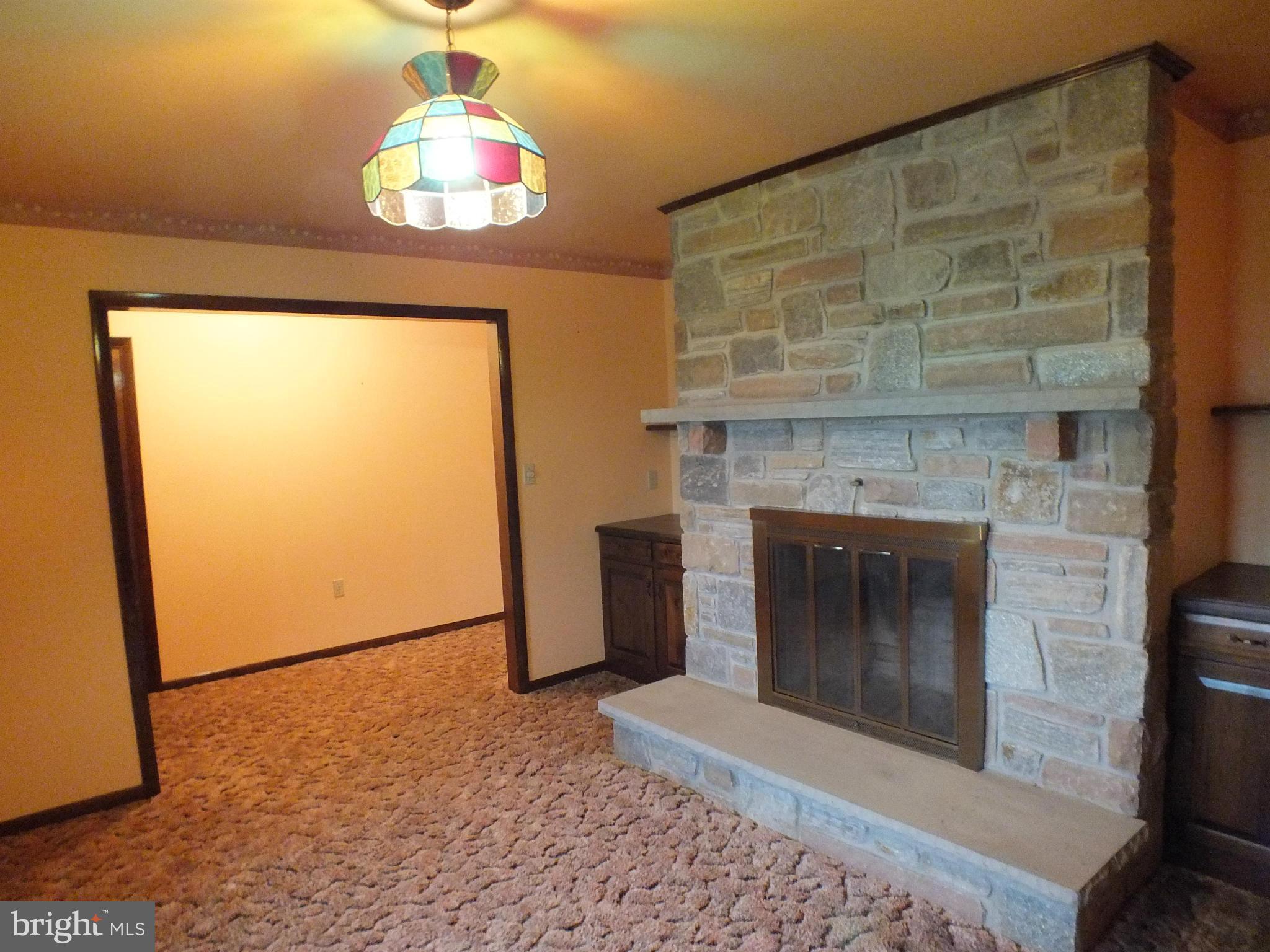 1538 Baust Church Road Union Bridge, MD 21791 - Photo 5 of 19 Living Room