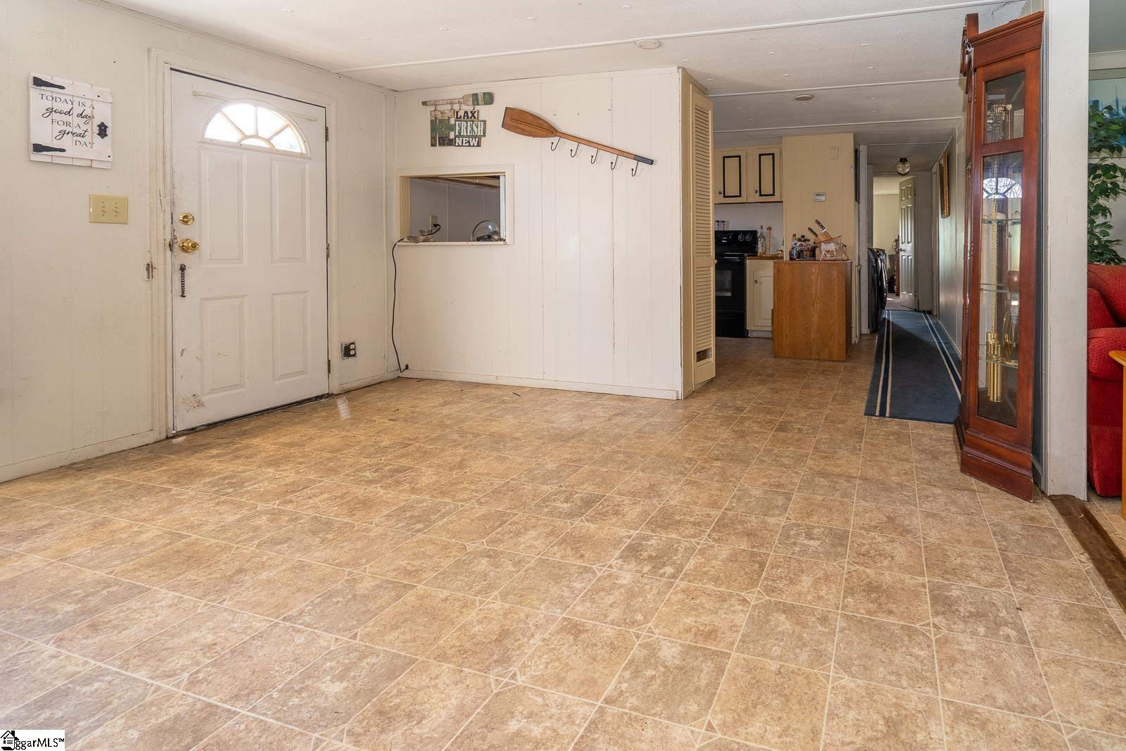 278 Spring Valley Road Seneca, SC 29678 - Photo 4 of 19 Gallery Image 4