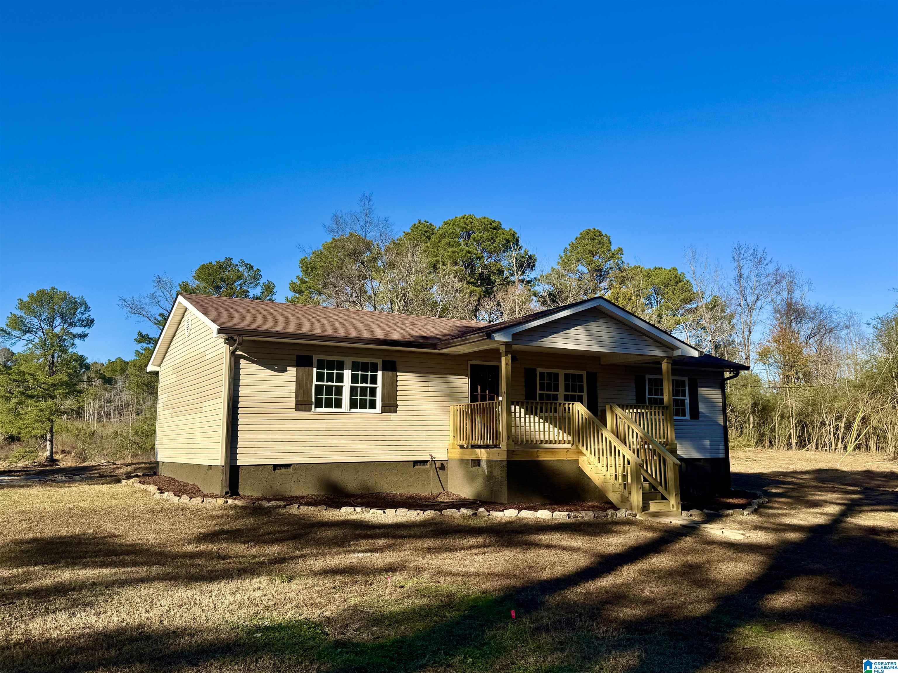 645 Skyview Lake Road Warrior, AL 35180 - Photo 2 of 53