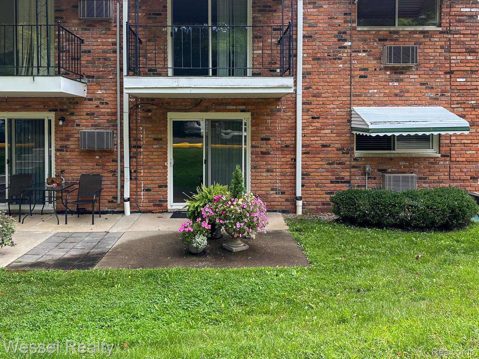 419 Prospect Street, Unit 101 Romeo, MI 48065 - Photo 4 of 19 Gallery Image 4