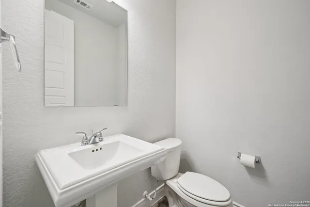 $2,700 | 14047 May Mist, San Antonio, TX 78253