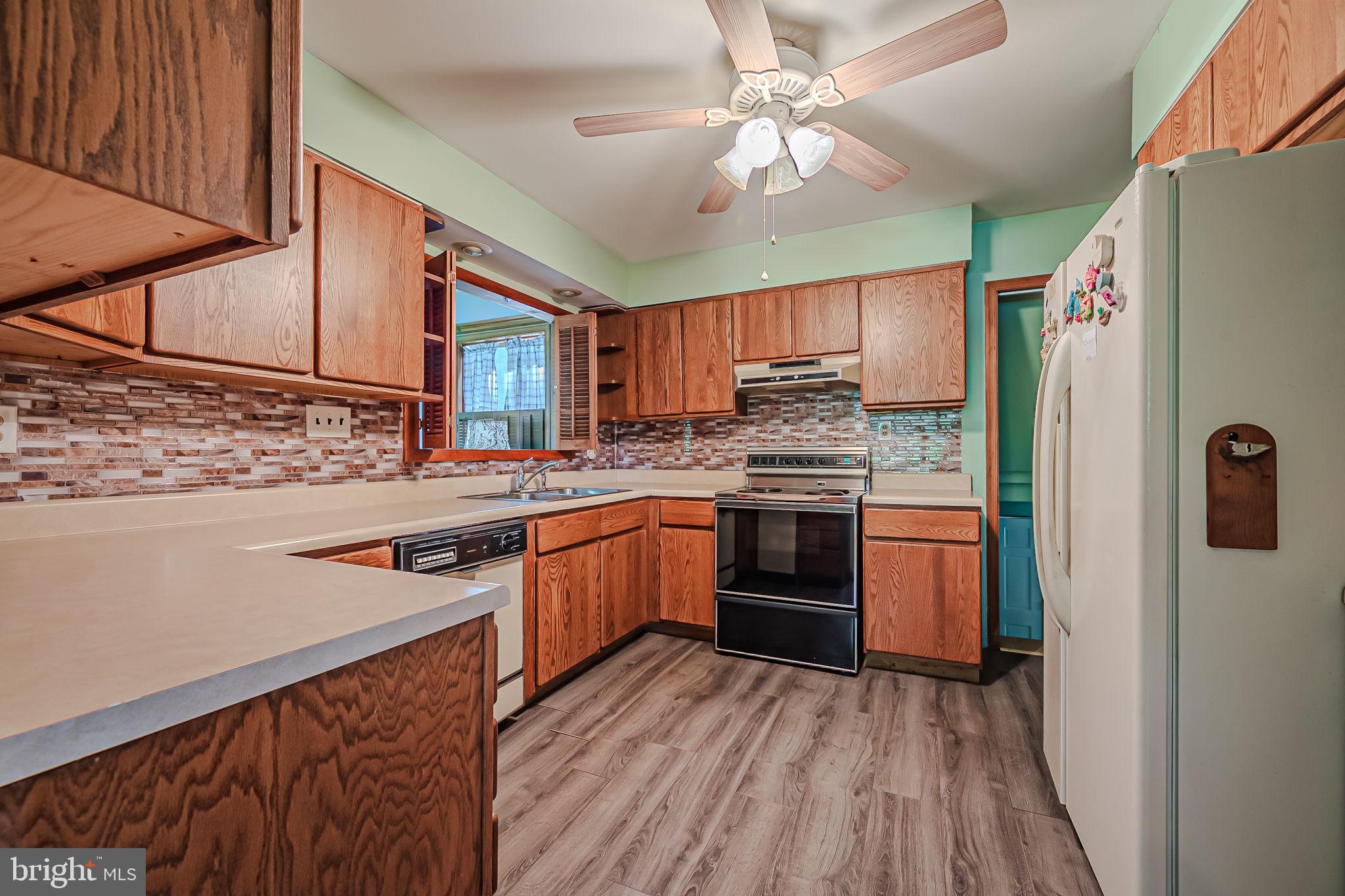 1063 Bayview Road Middletown, DE 19709 - Photo 12 of 40 Kitchen