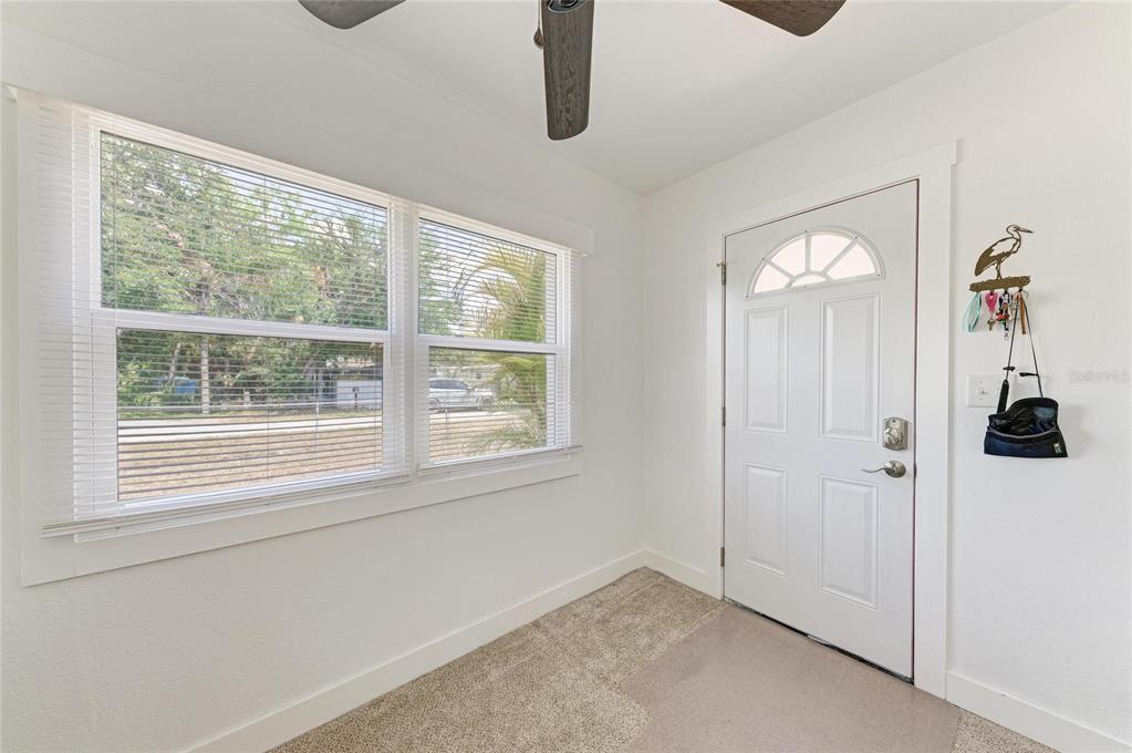 901 Oak Street Southwest Ruskin, FL 33570 - Photo 37 of 63