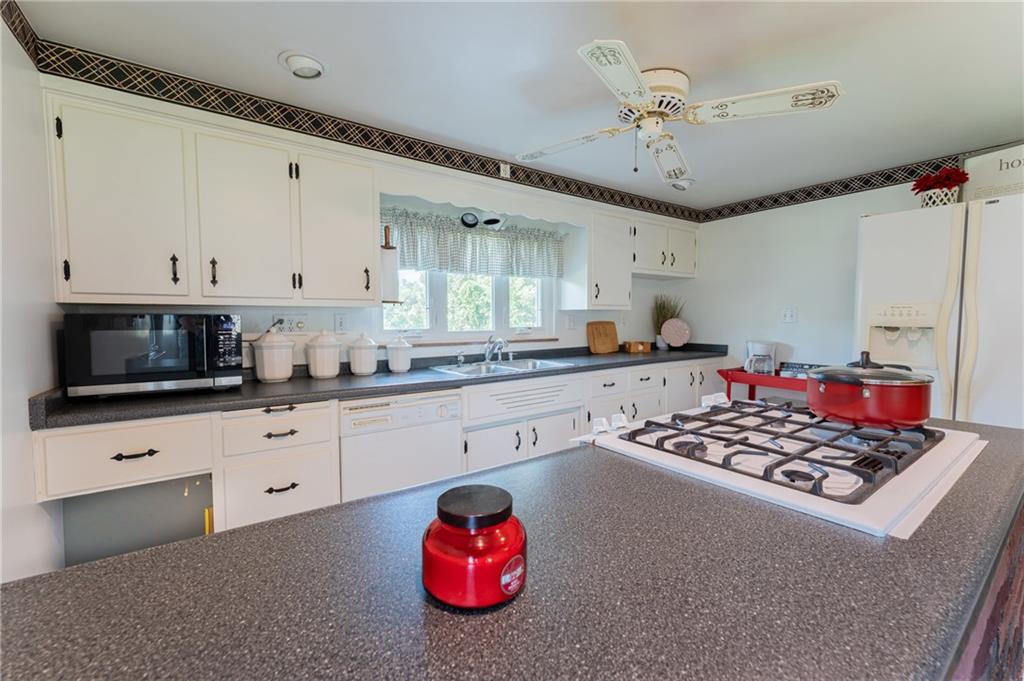 14125 Ridge Road North Huntingdon, PA 15642 - Photo 4 of 28 Gallery Image 4