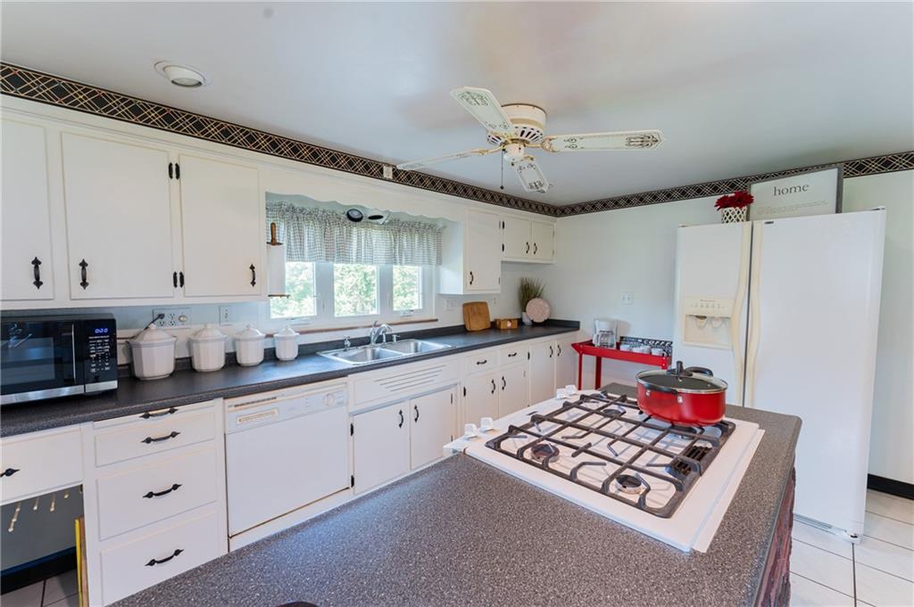14125 Ridge Road North Huntingdon, PA 15642 - Photo 5 of 28 Gallery Image 5