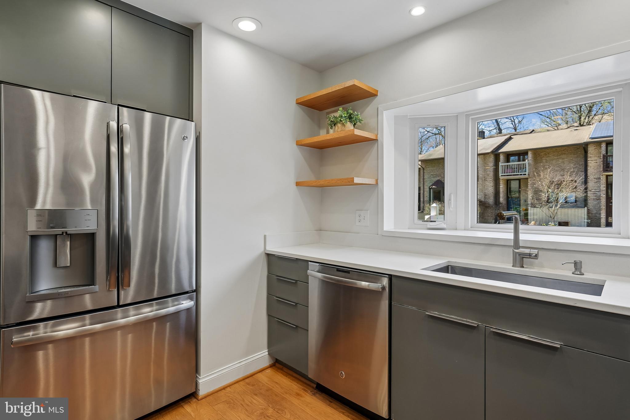 9211 Three Oaks Drive Silver Spring, MD 20901 - Photo 5 of 70