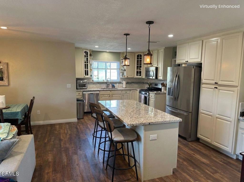 860 Morro Way Oxnard, CA 93033 - Photo 4 of 9