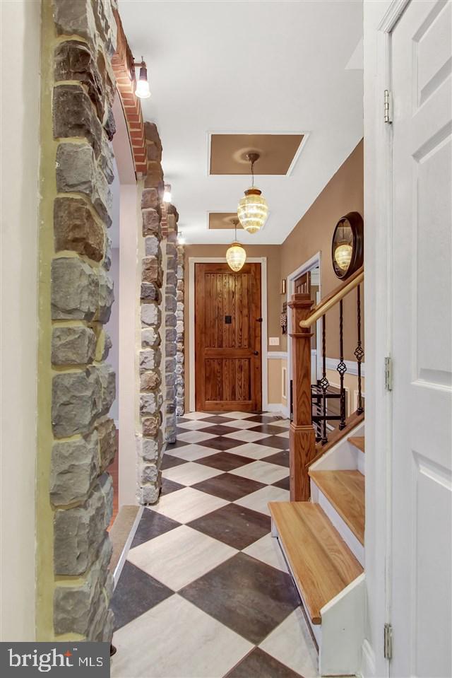 12 South Burns Road Spring Grove, PA 17362 - Photo 5 of 36
