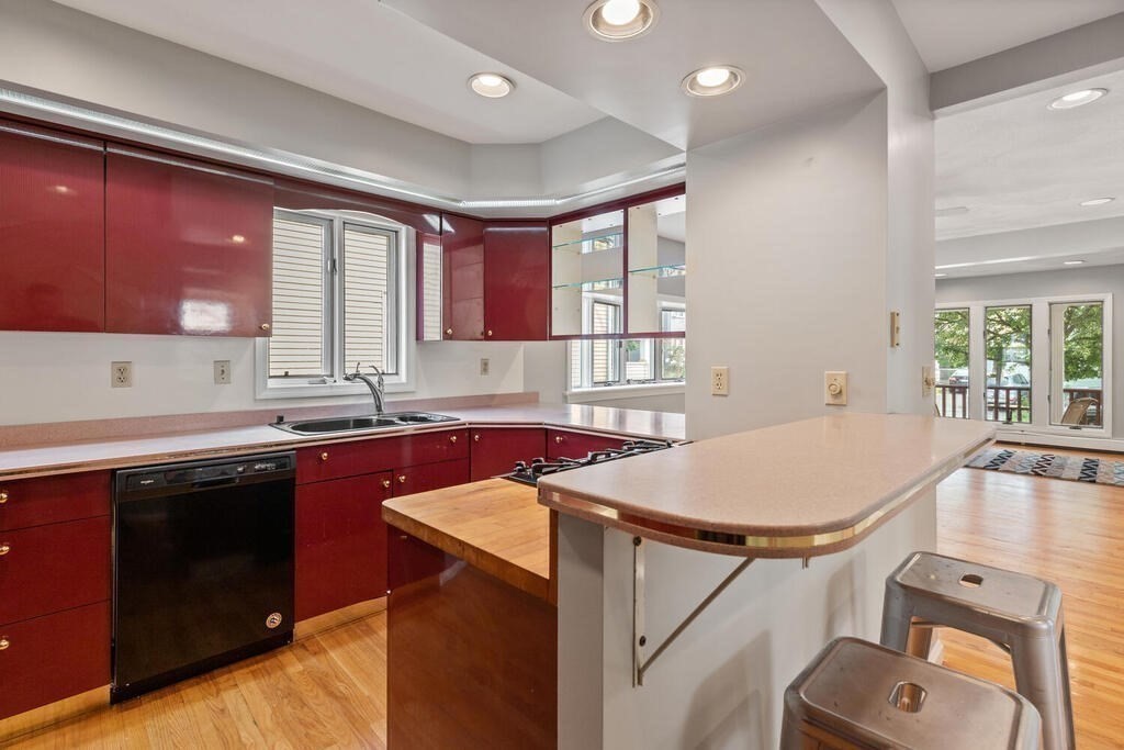 45 Sunset Road Somerville, MA 02144 - Photo 10 of 40 Gallery Image 10