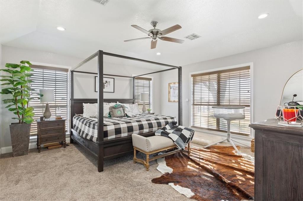 347 Howe Hill Road Lorena, TX 76655 - Photo 13 of 38 a living room with furniture