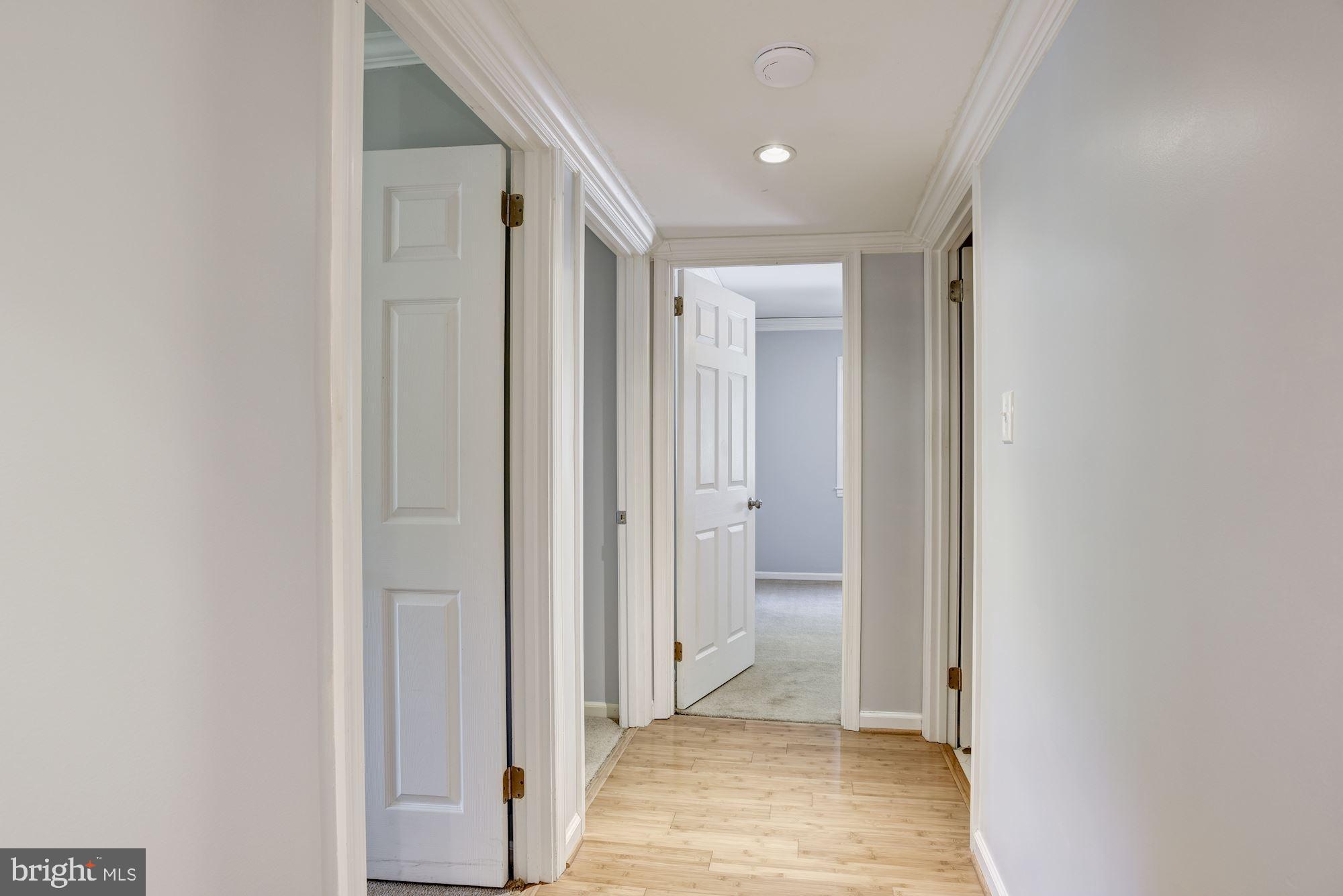 305 South Irving Road Sterling, VA 20164 - Photo 20 of 37 Hallway
