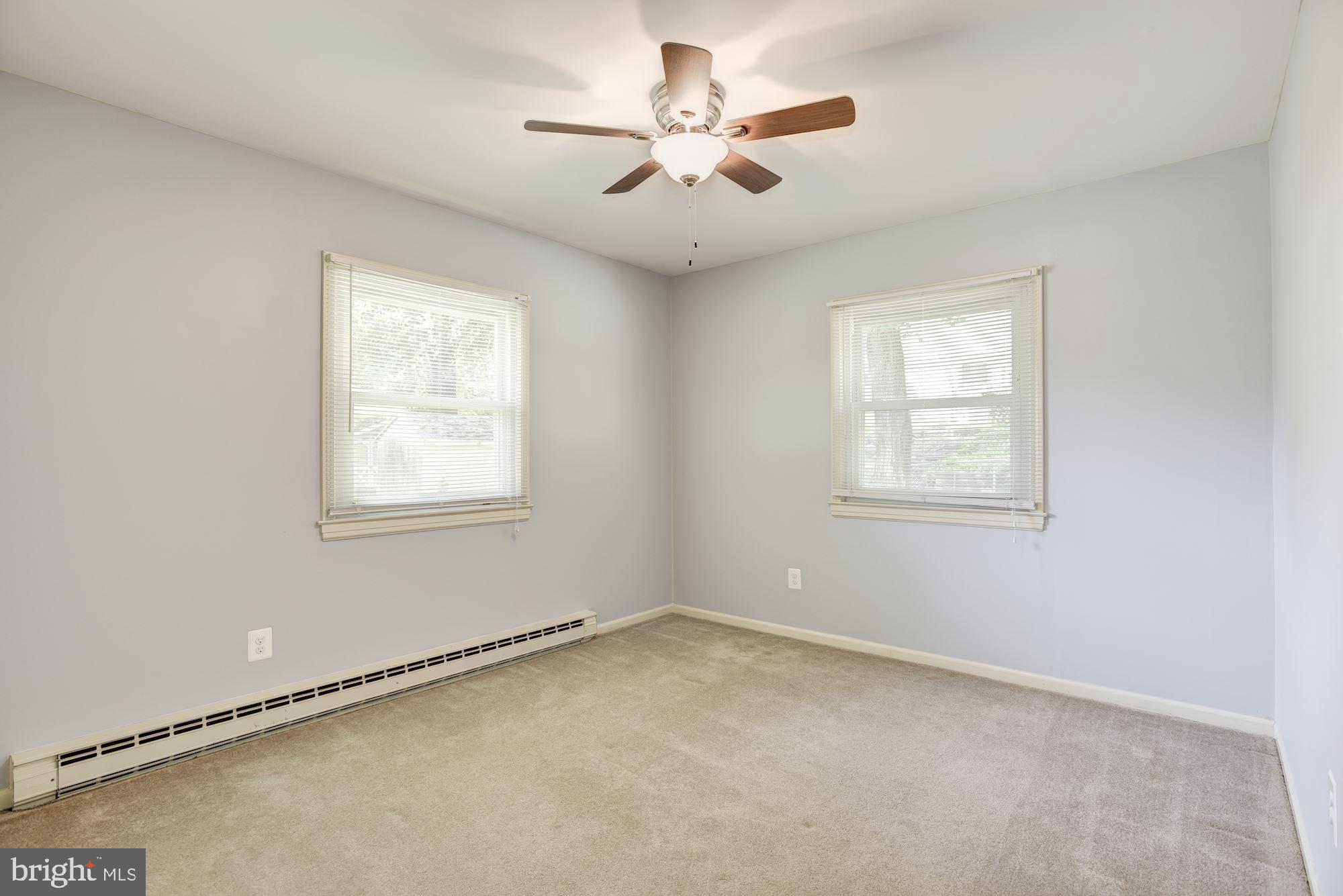 305 South Irving Road Sterling, VA 20164 - Photo 28 of 37 Bedroom 3