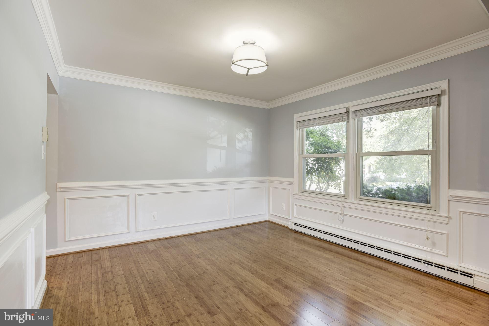 305 South Irving Road Sterling, VA 20164 - Photo 7 of 37 Dining Room